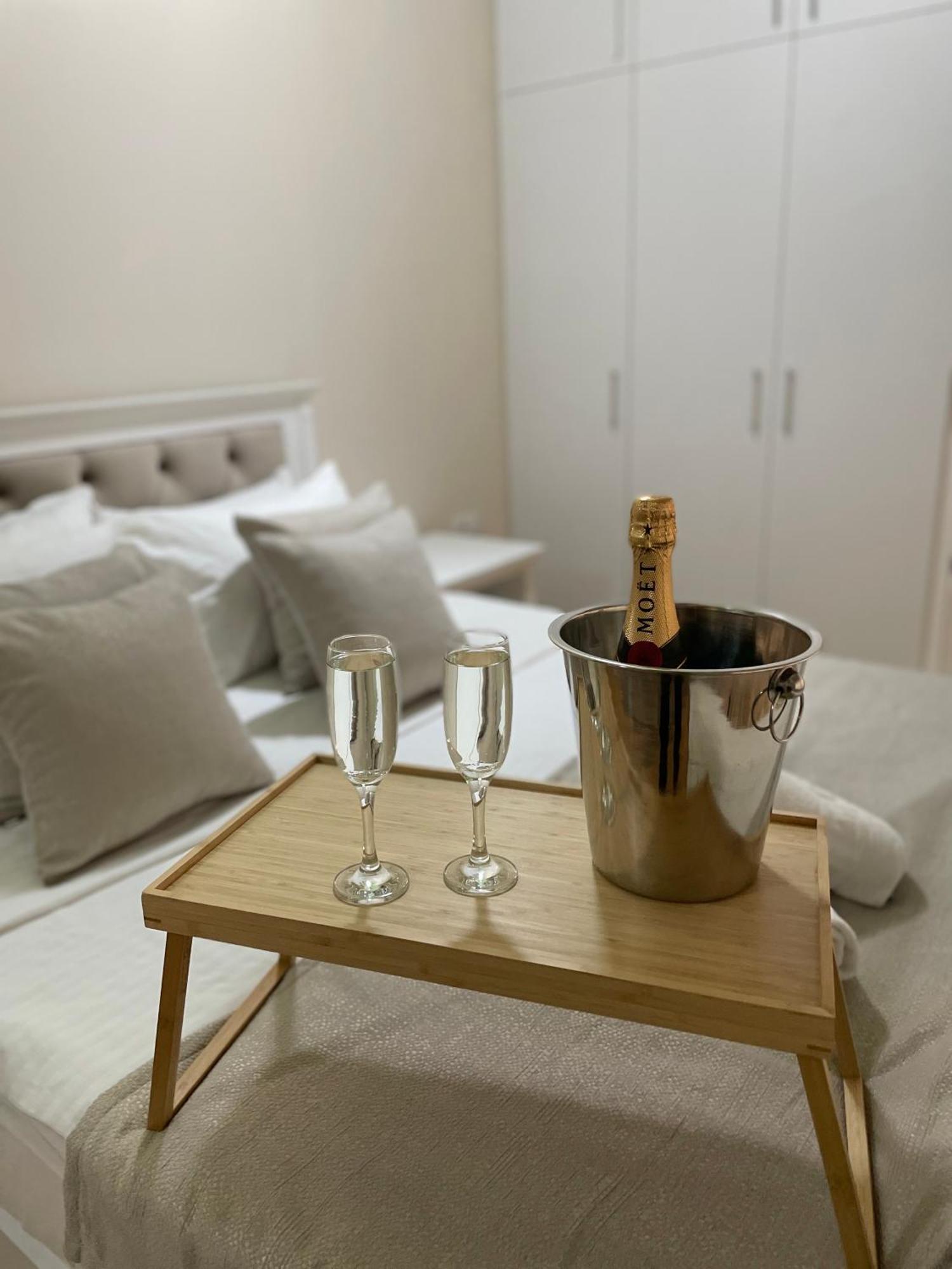 Hotel Bella Nella Лесковац Екстер'єр фото